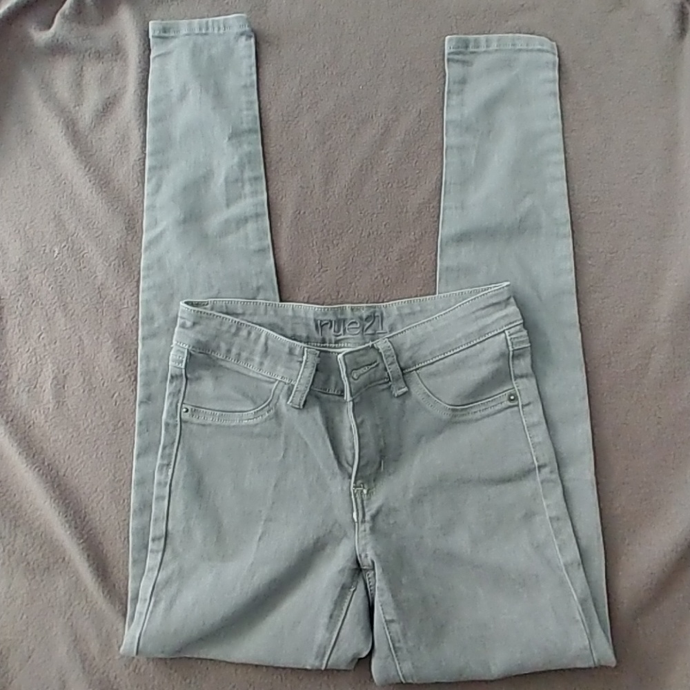 NWOT gray skinny jeans🎉